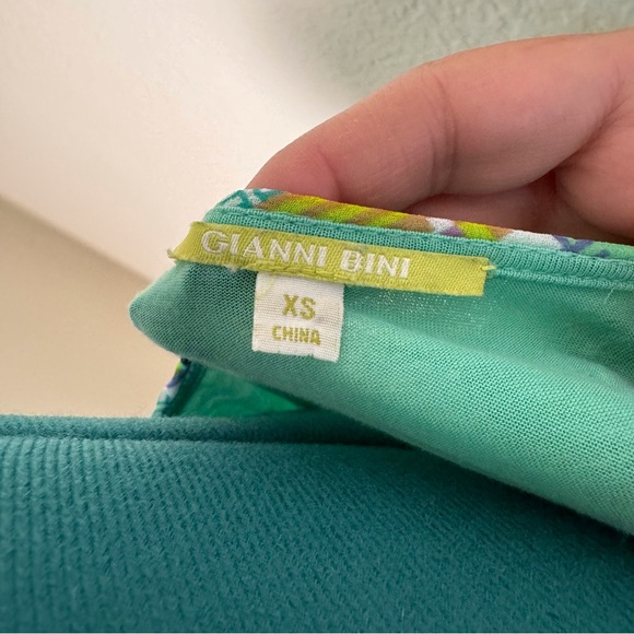 Womens Sz XS One shoulder Chiffon overlay Mint Green Gianni Bini - Picture 2 of 3